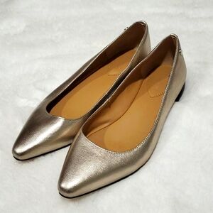 Calvin Klein low profile heel flat loafer pumps gold size 8